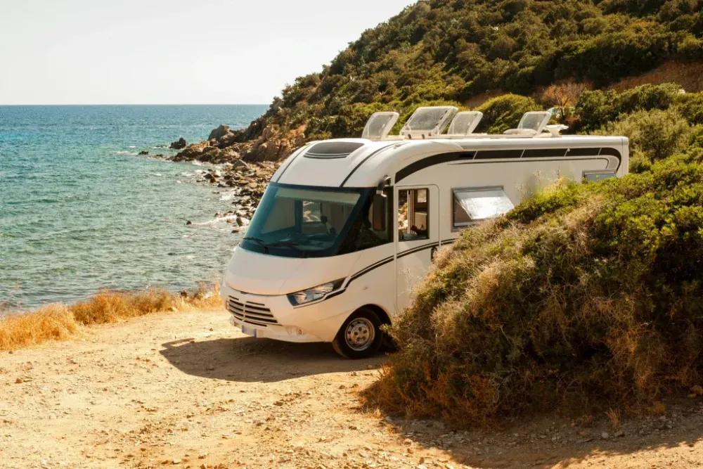 9 Smart Ways to Save on Cost-Effective RV Transport Services & Boat Shipping